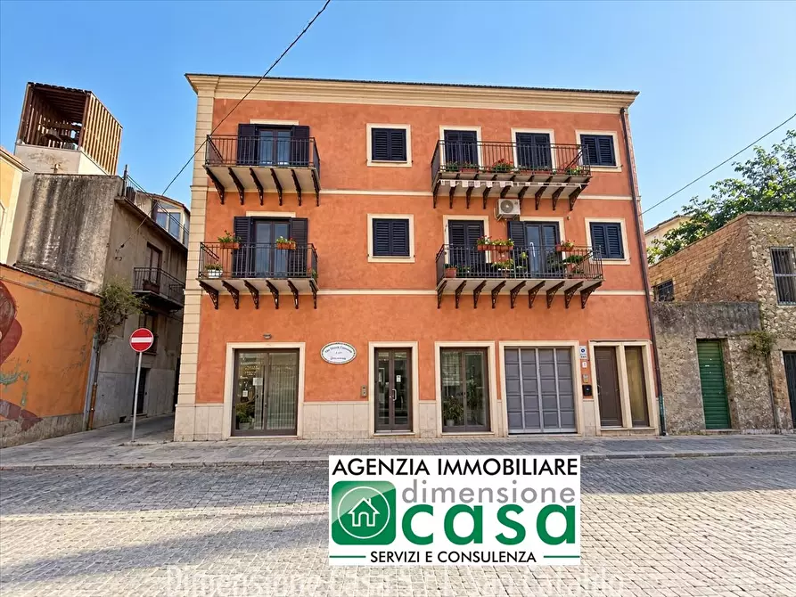 locale commerciale in vendita a San Cataldo