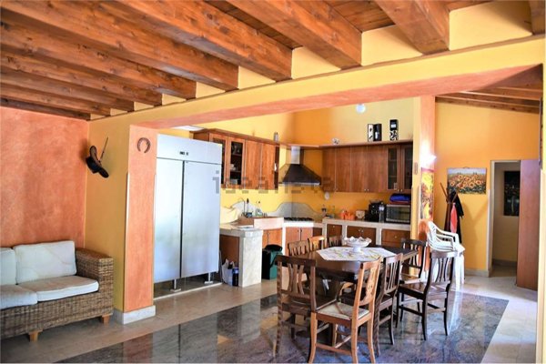 casa indipendente in vendita a Santa Caterina Villarmosa