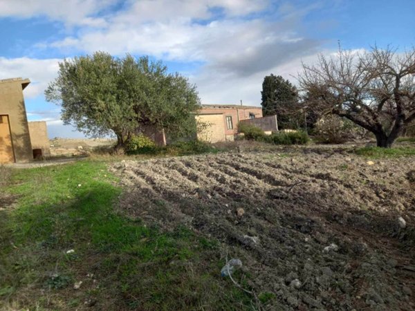 casa indipendente in vendita a Serradifalco