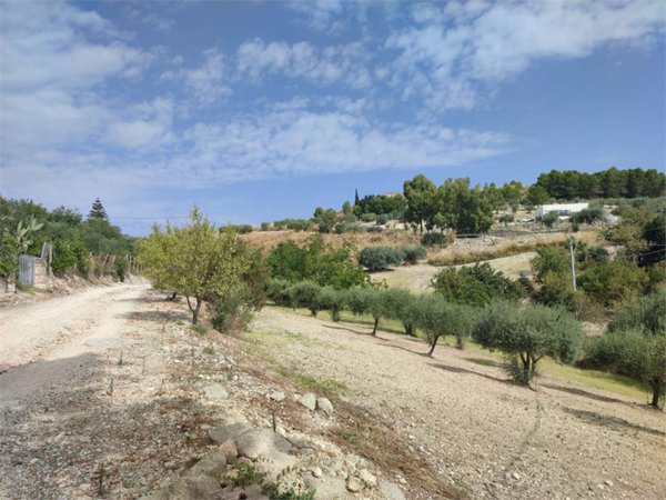 casa indipendente in vendita a Serradifalco