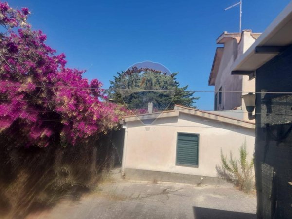 casa indipendente in vendita a Serradifalco in zona Grotta d'Acqua