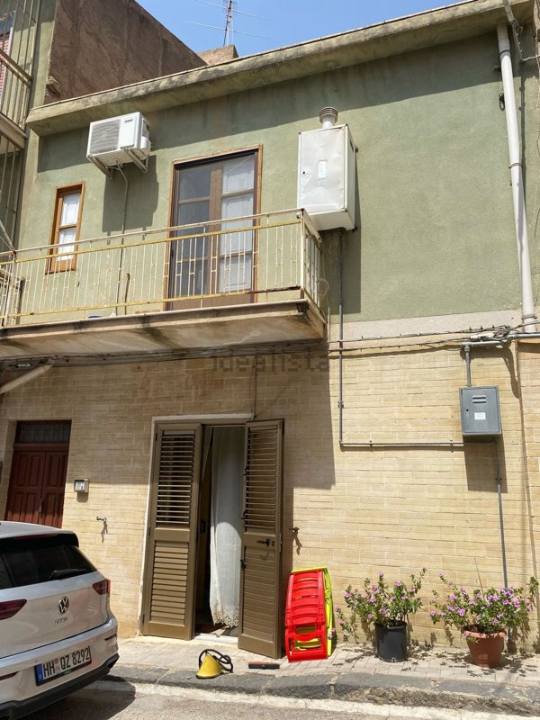 casa indipendente in vendita a Sommatino