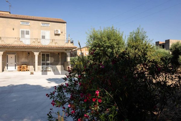 casa indipendente in vendita a Sommatino