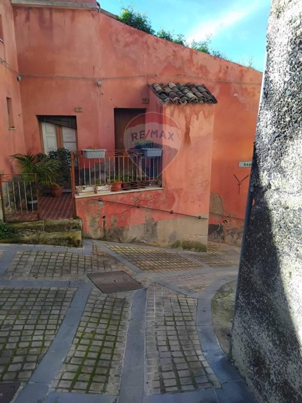 casa indipendente in vendita ad Agira