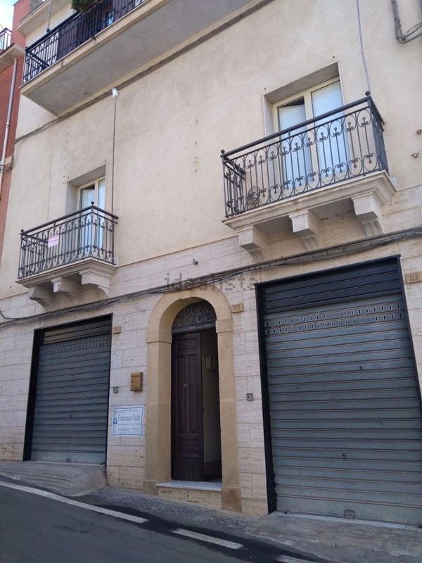 appartamento in vendita ad Agira