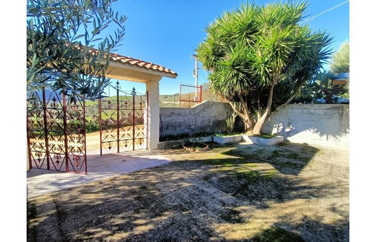 casa indipendente in vendita ad Agira