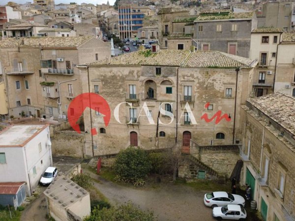 intera palazzina in vendita ad Agira
