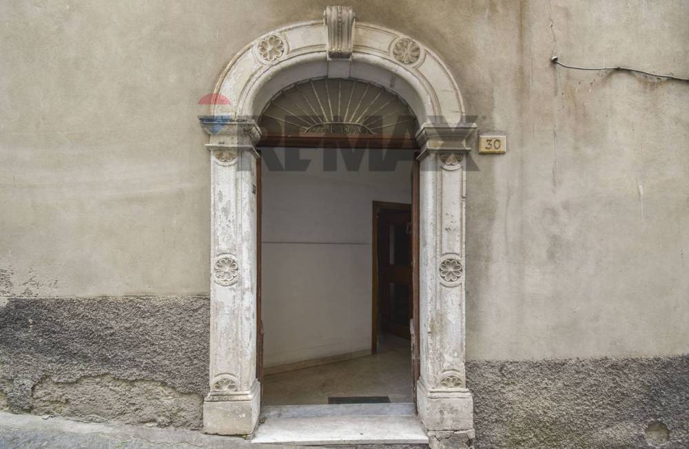 casa indipendente in vendita ad Agira