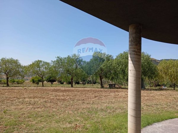 casa indipendente in vendita ad Aidone