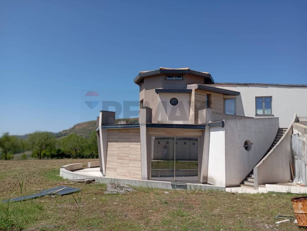 casa indipendente in vendita ad Aidone