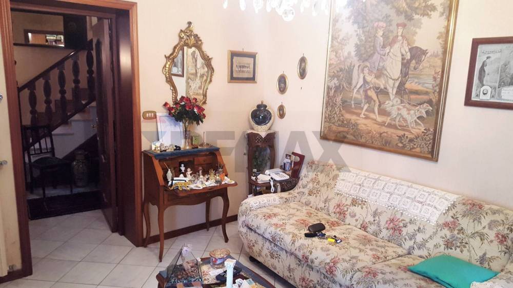 casa indipendente in vendita ad Aidone