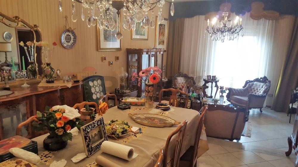 casa indipendente in vendita ad Aidone