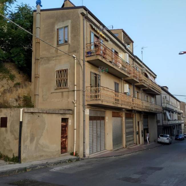 appartamento in vendita ad Assoro