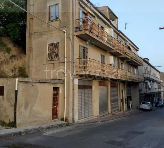 appartamento in vendita ad Assoro