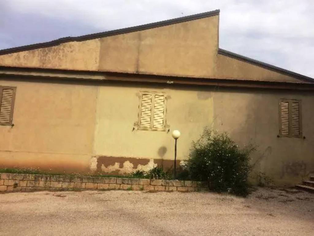 casa indipendente in vendita ad Assoro
