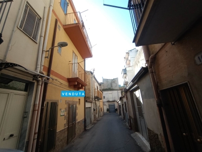 casa indipendente in vendita ad Assoro