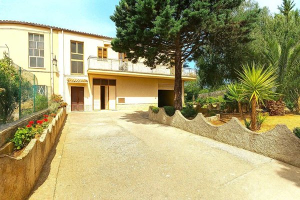 casa indipendente in vendita ad Assoro