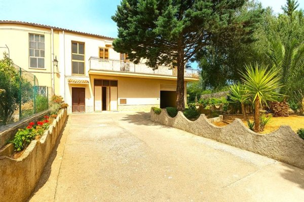 casa indipendente in vendita ad Assoro