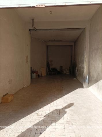 locale commerciale in vendita ad Assoro