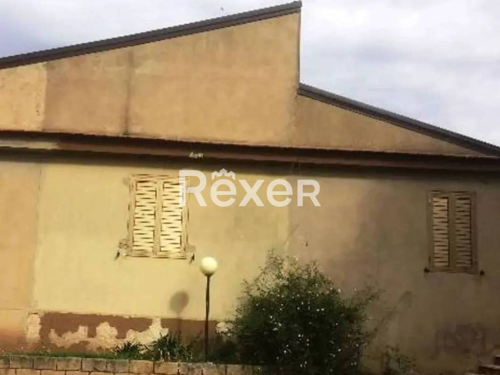casa indipendente in vendita ad Assoro