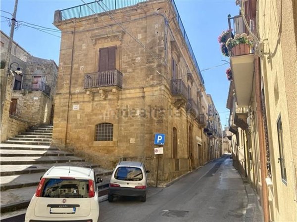 casa indipendente in vendita a Calascibetta