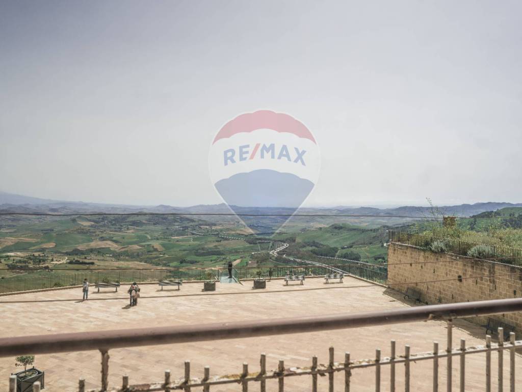 casa indipendente in vendita a Calascibetta