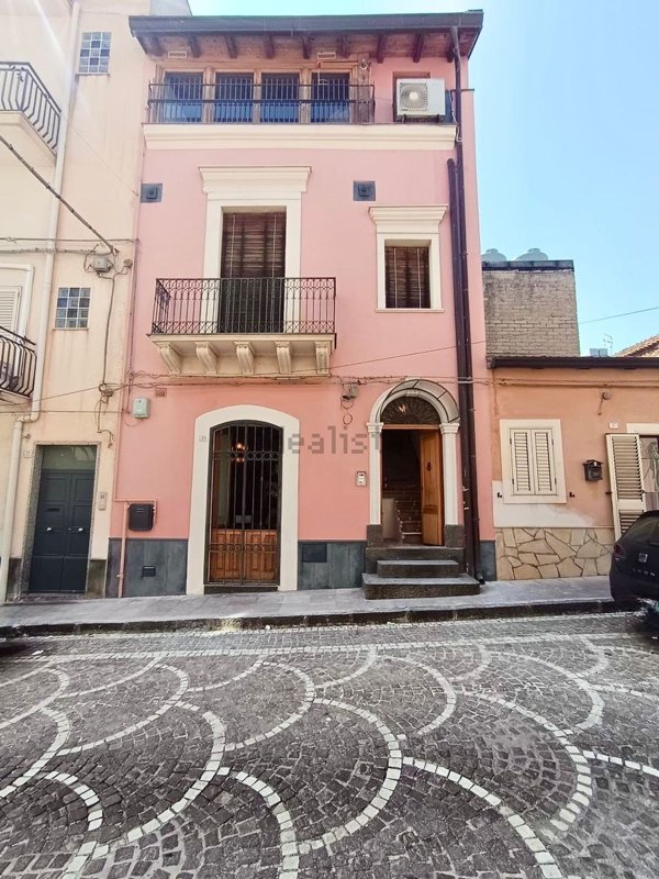 casa indipendente in vendita a Catenanuova