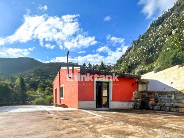 villa in vendita a Centuripe