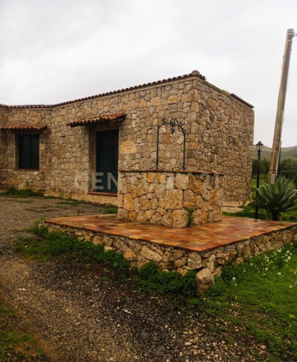 azienda agricola in vendita a Centuripe