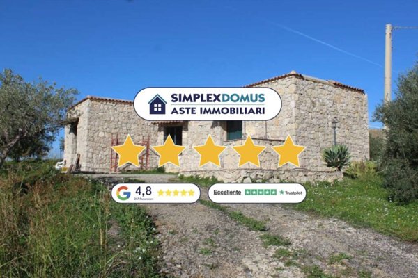 casa indipendente in vendita a Centuripe