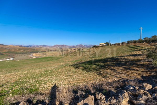 terreno edificabile in vendita a Centuripe