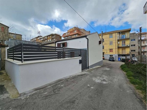 casa indipendente in vendita ad Enna