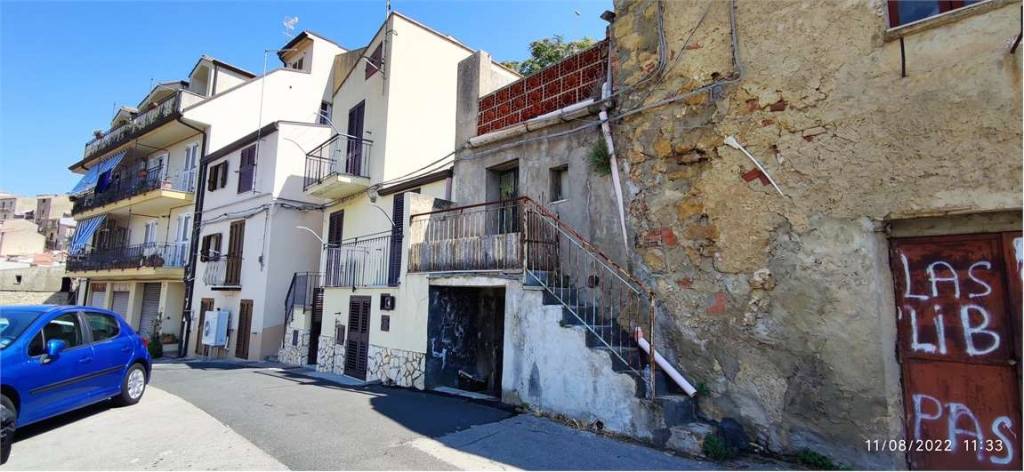 casa indipendente in vendita ad Enna in zona Enna Alta