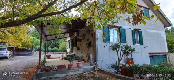 casa indipendente in vendita ad Enna
