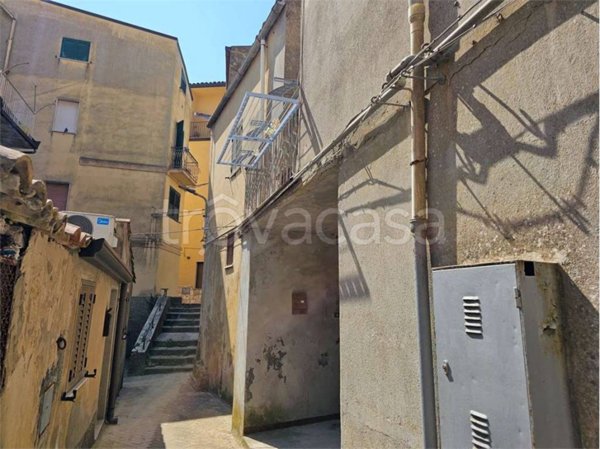 casa indipendente in vendita ad Enna in zona Enna Alta