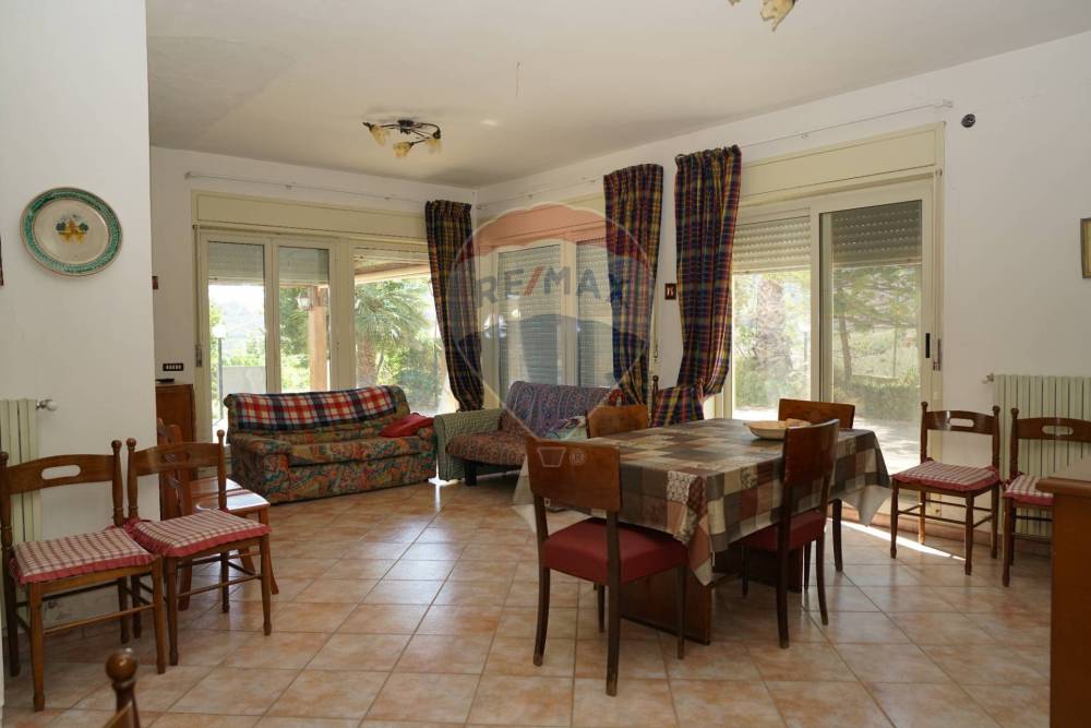 casa indipendente in vendita ad Enna