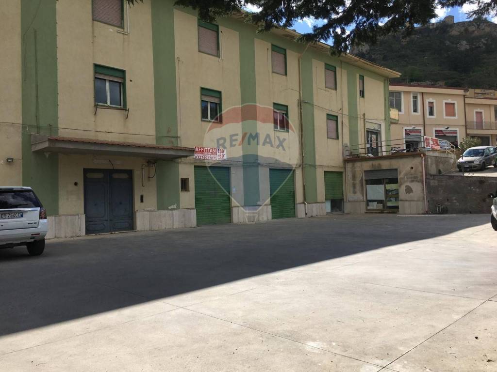 intera palazzina in vendita ad Enna