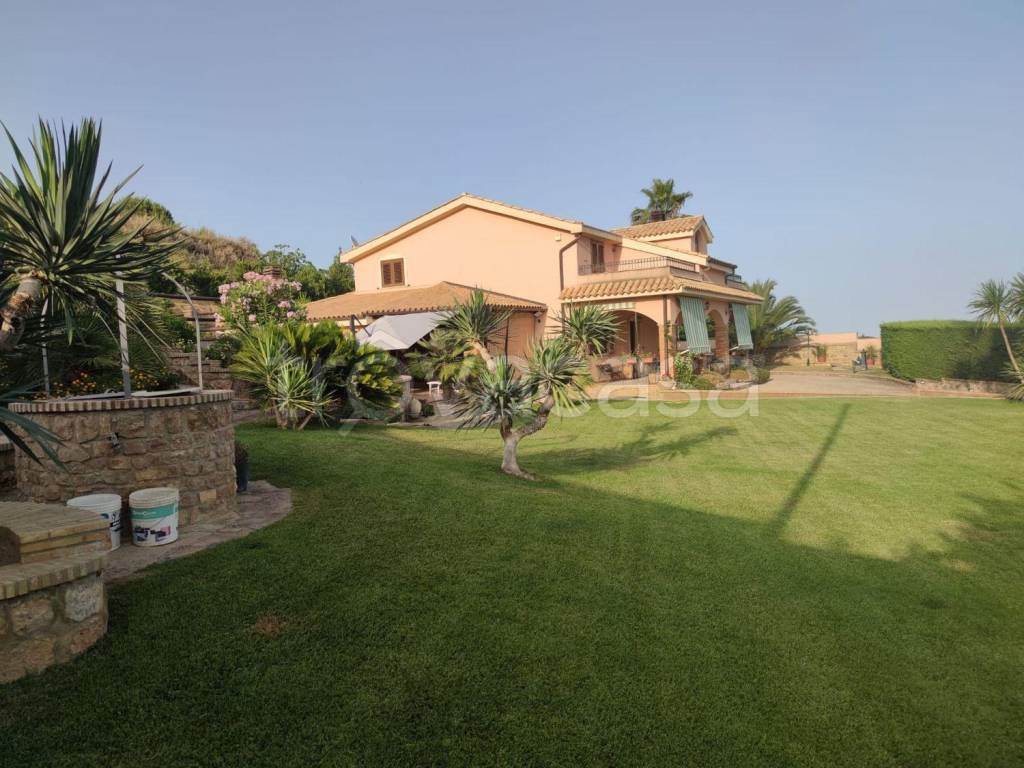 casa indipendente in vendita ad Enna