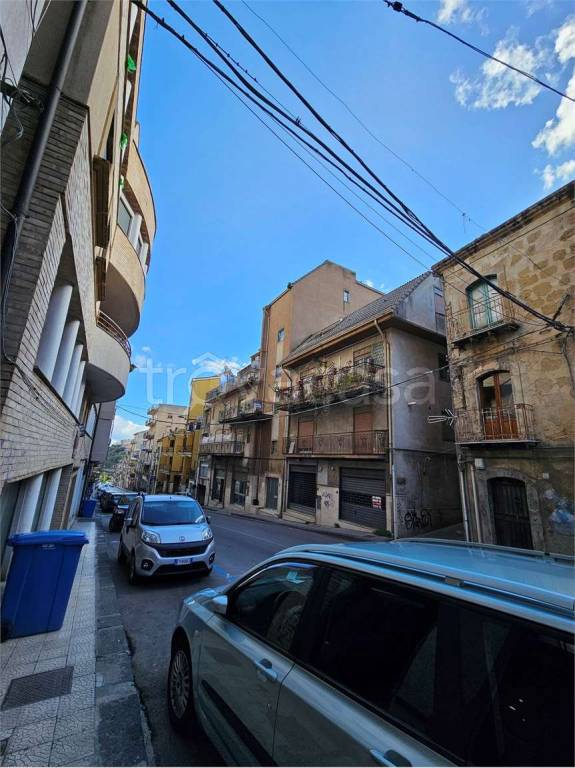 appartamento in vendita ad Enna in zona Pergusa
