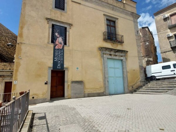 casa indipendente in vendita ad Enna in zona Enna Alta