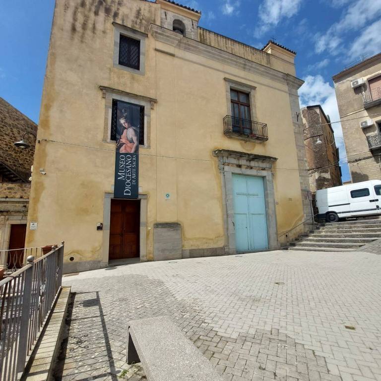 casa indipendente in vendita ad Enna in zona Enna Alta