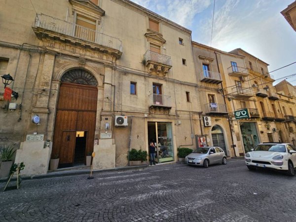 appartamento in vendita ad Enna in zona Enna Alta