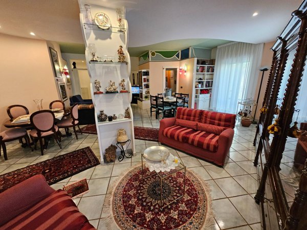 appartamento in vendita ad Enna in zona Pergusa