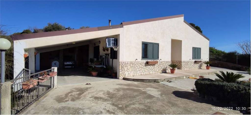 casa indipendente in vendita ad Enna