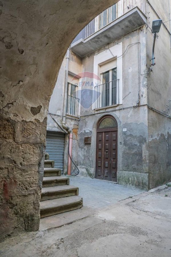 casa indipendente in vendita ad Enna in zona Enna Alta