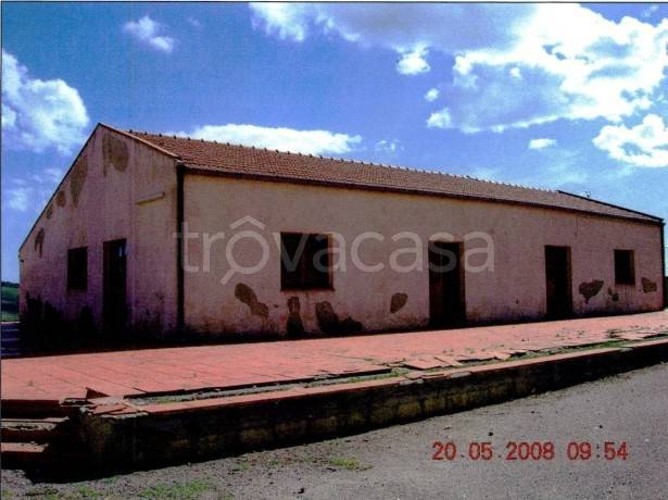appartamento in vendita ad Enna in zona Pergusa