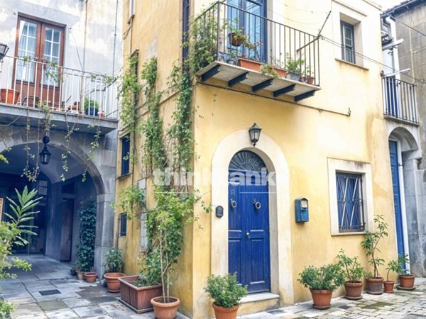 casa indipendente in vendita ad Enna in zona Enna Alta