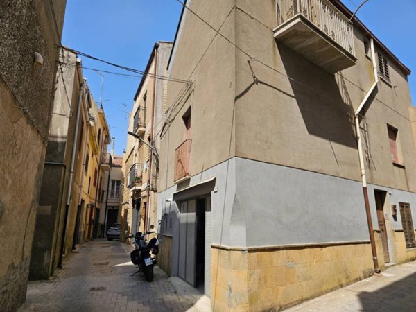 casa indipendente in vendita ad Enna