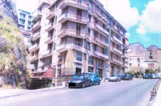 appartamento in vendita ad Enna in zona Pergusa