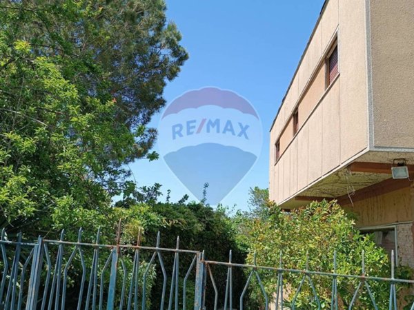 casa indipendente in vendita ad Enna in zona Pergusa